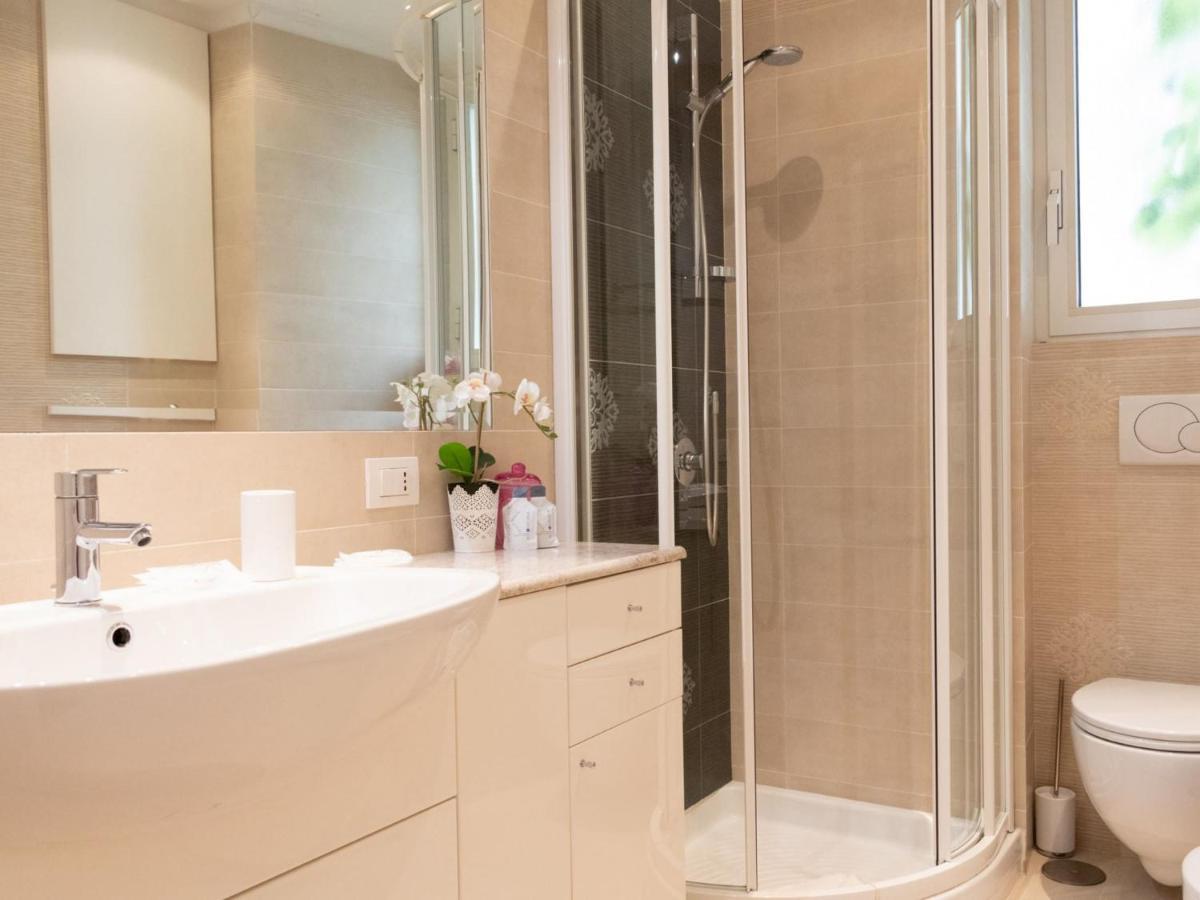 The Best Rent - Lovely One-Bedroom Apartment Near Villa Borghese Rome Bagian luar foto